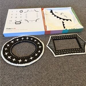 Black and White Crate & Barrel monthly milestone mat!